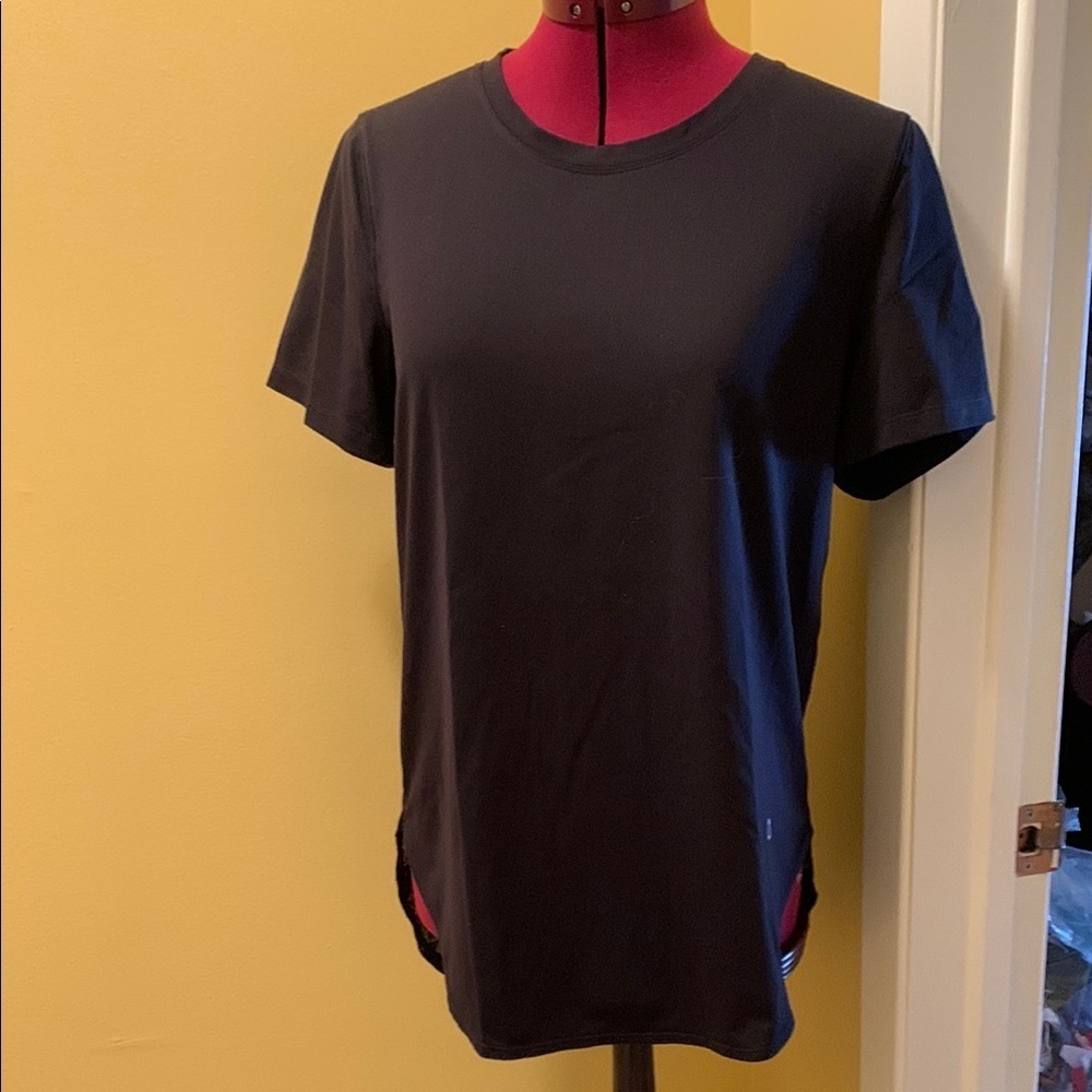 Titika’s Athletic Running T-shirt in Black with sheer lace back